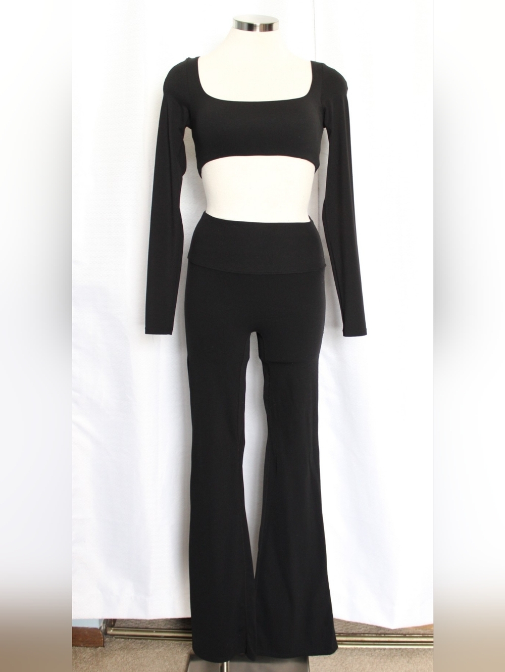 2 Pc Black Crop Top & Flare Legging Set Size Small